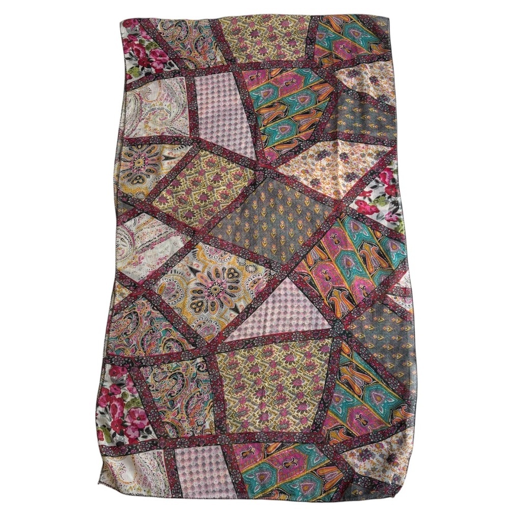 Multicolor Geometric Pattern Scarf / Hijab